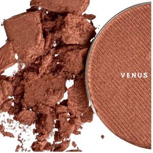 Lovely Peachy Pressed Eye Shadow Singles in Venus - shimmery rusted copper